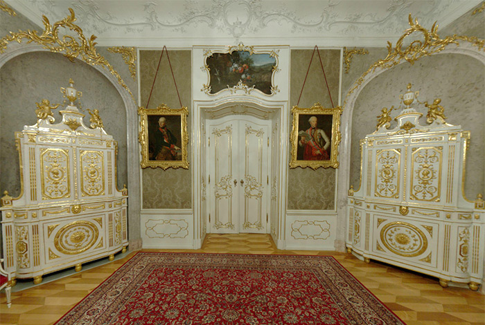 Arcibiskupský palác